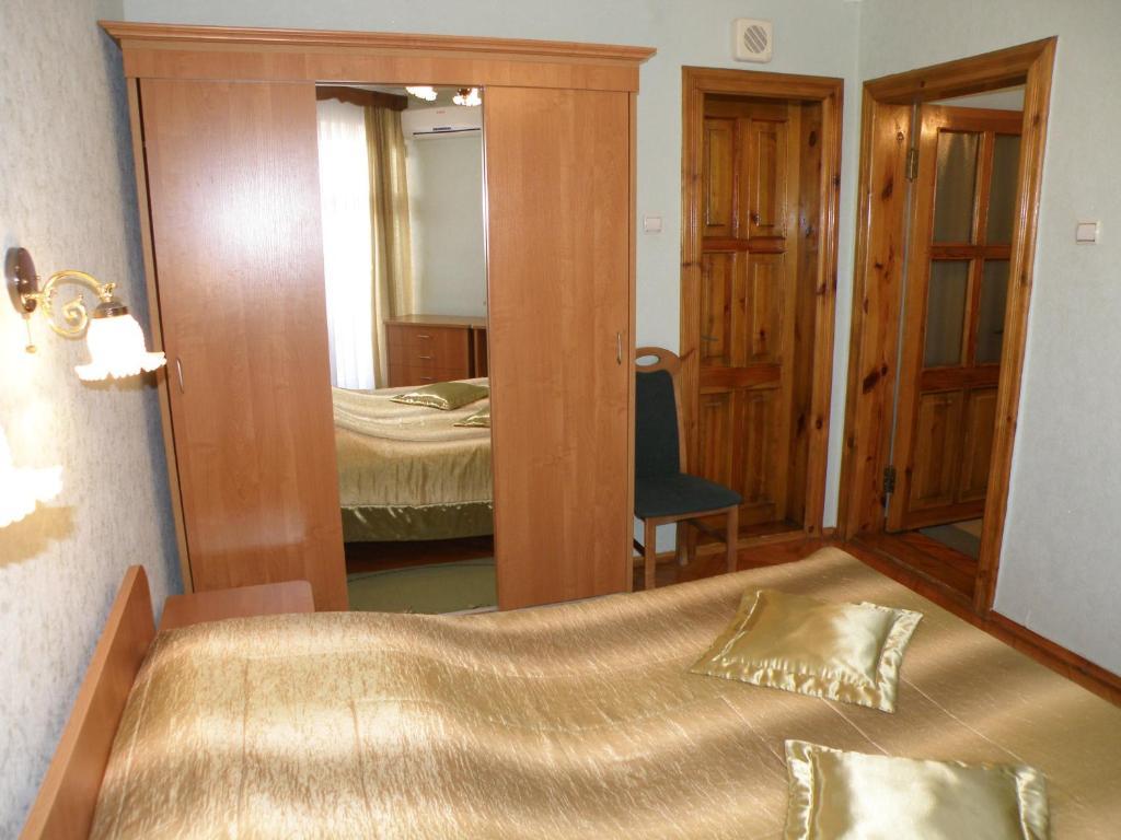 Viktoria Hotel Odesa Room photo